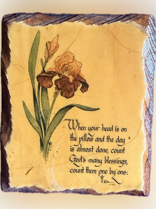 Vintage Other - Vintage Wooden Plaque